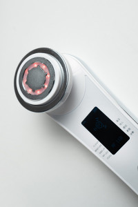 intellidermsolutionsrfledmultifunctiondevice2